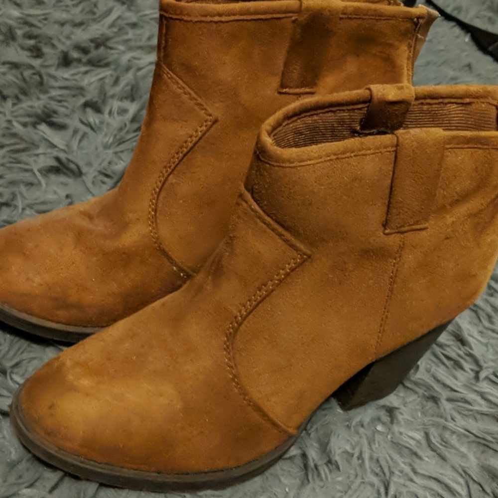 Brown suede western booties